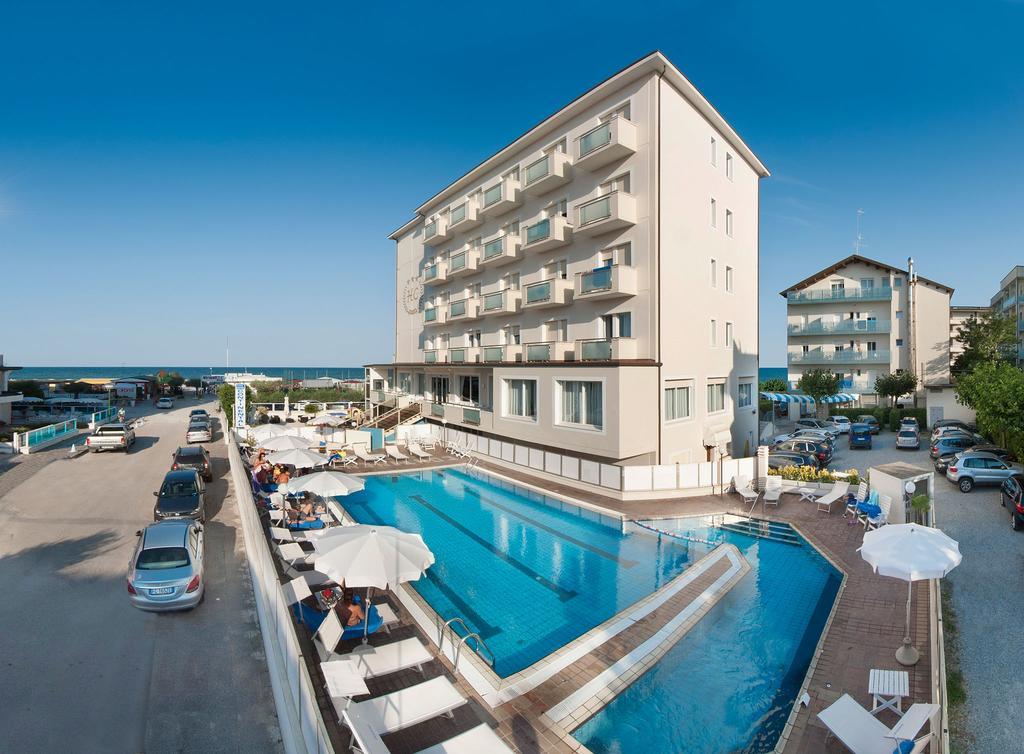 Hotel Continental Milano Marittima Exteriör bild